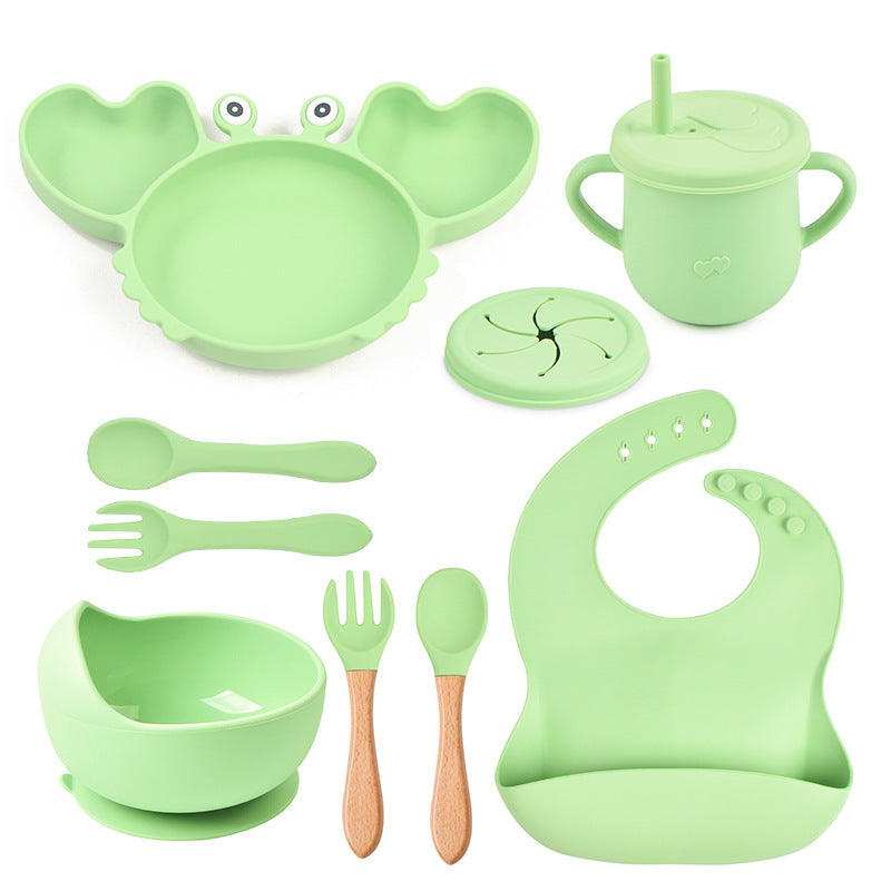 silicone tableware set for babies plates and mini fork, spoon, bib, cup, set for babies kitchen essentials طقم أدوات مائدة من السيليكون لأطباق الأطفال وشوكة صغيرة وملعقة ومريلة وكوب ومجموعة لمستلزمات مطبخ الأطفال