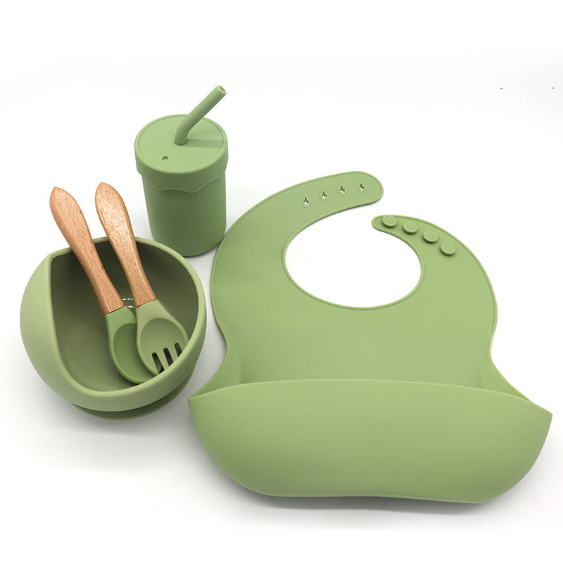 Waterproof silicone bib, cup with a straw, bowl, fork and spoon set for babies kitchen essentials طقم مريلة سيليكون مقاومة للماء وكوب مع شفاطة ووعاء وشوكة وملعقة لمستلزمات مطبخ الأطفال